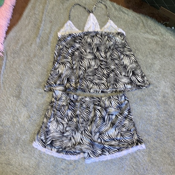 Womens Large summer pajamas set - Picture 4 of 4